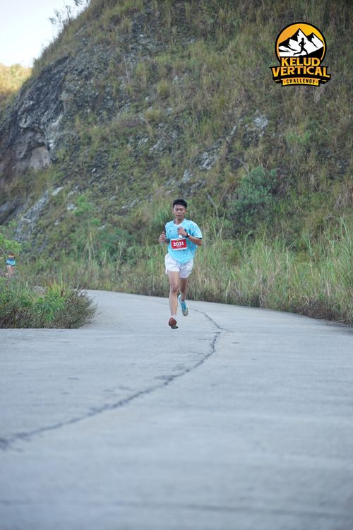 Race photo from Kelud Vertical Challenge 2024