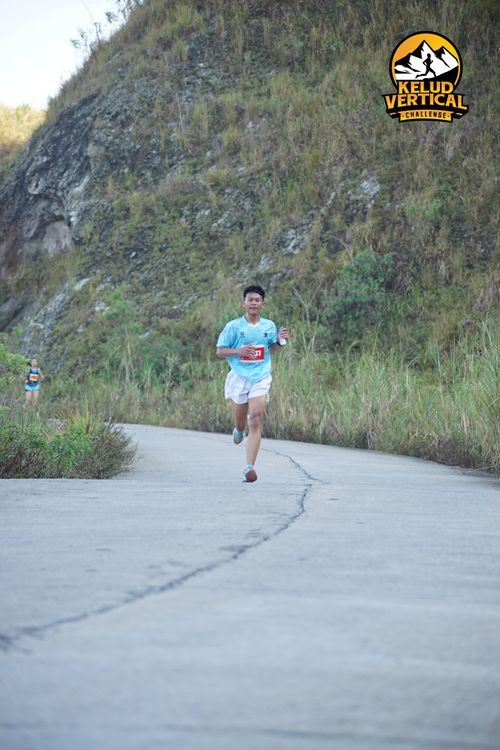 Race photo from Kelud Vertical Challenge 2024