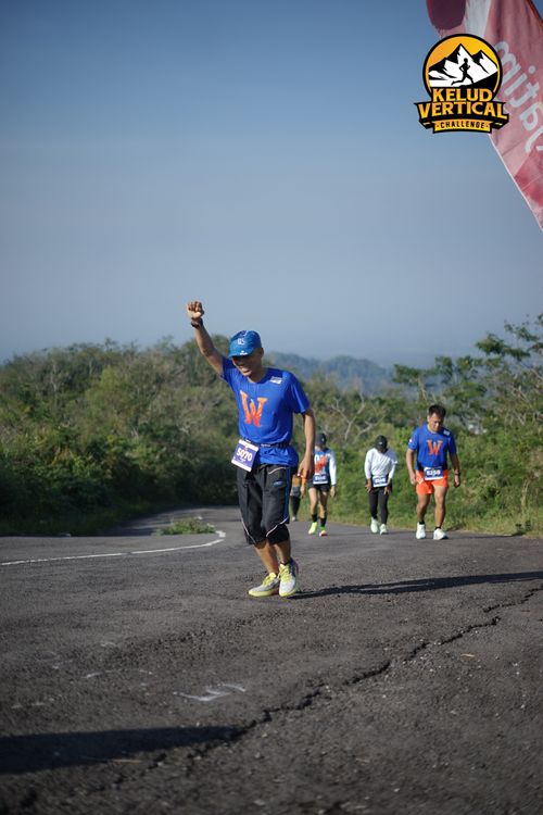 Race photo from Kelud Vertical Challenge 2024