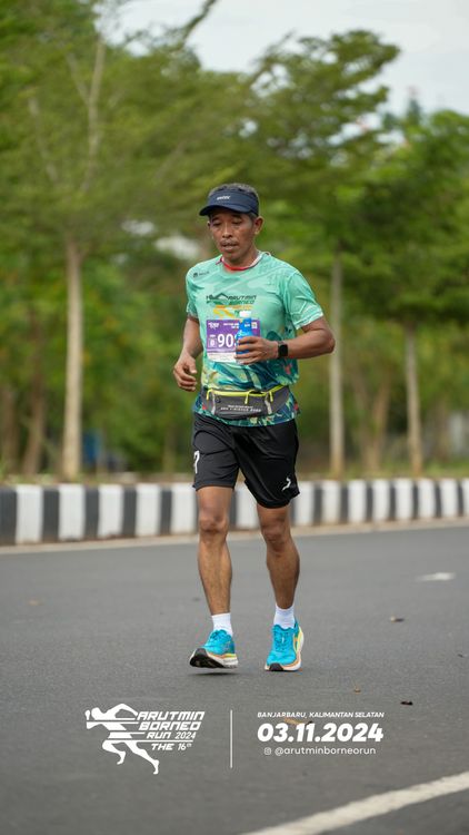 Race photo from Arutmin Borneo Run 2024