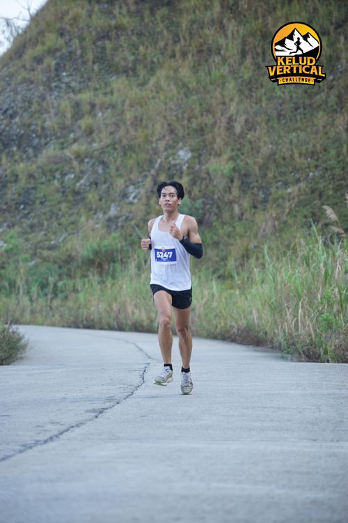 Race photo from Kelud Vertical Challenge 2024