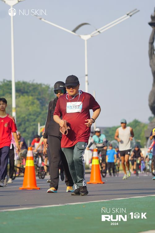 Race photo from Nu Skin Run 10K