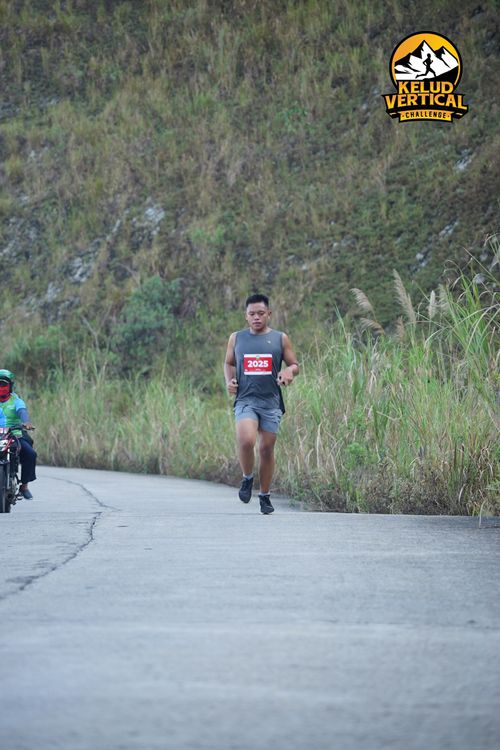 Race photo from Kelud Vertical Challenge 2024