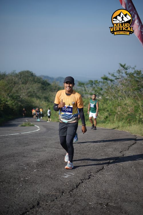 Race photo from Kelud Vertical Challenge 2024