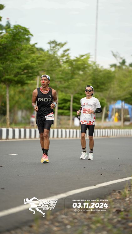 Race photo from Arutmin Borneo Run 2024