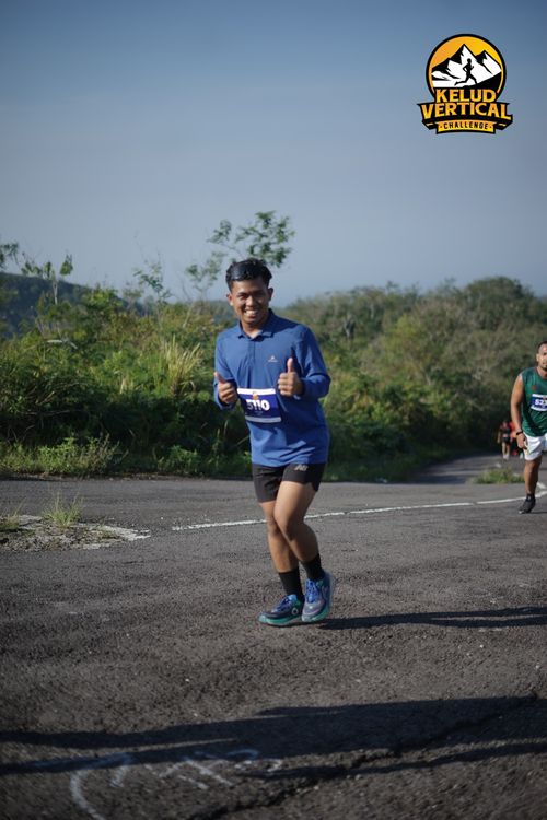 Race photo from Kelud Vertical Challenge 2024