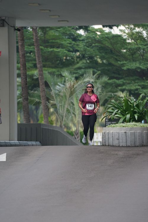 Race photo from Assurance Fun Run 2024