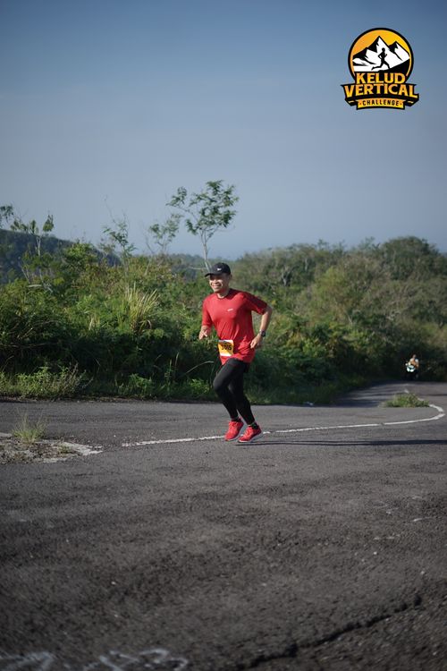 Race photo from Kelud Vertical Challenge 2024