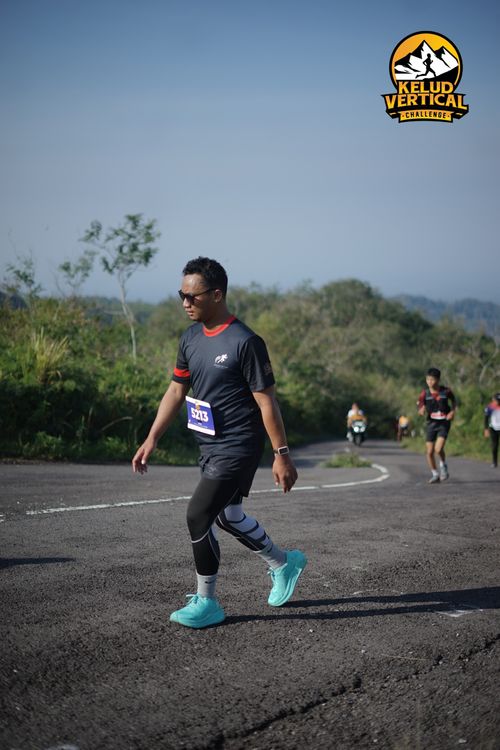 Race photo from Kelud Vertical Challenge 2024