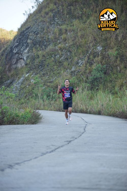 Race photo from Kelud Vertical Challenge 2024