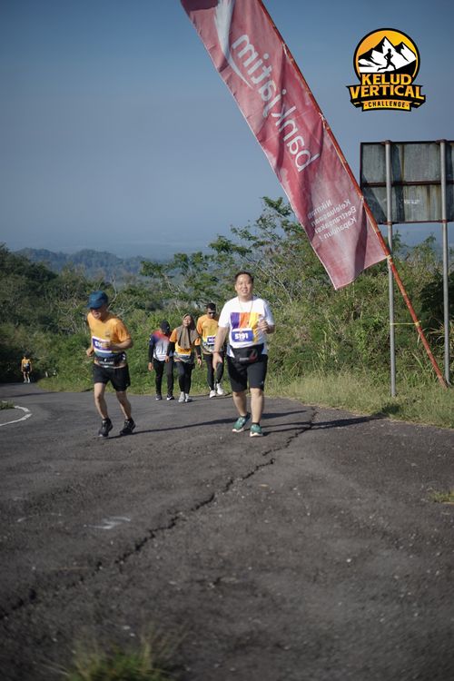 Race photo from Kelud Vertical Challenge 2024