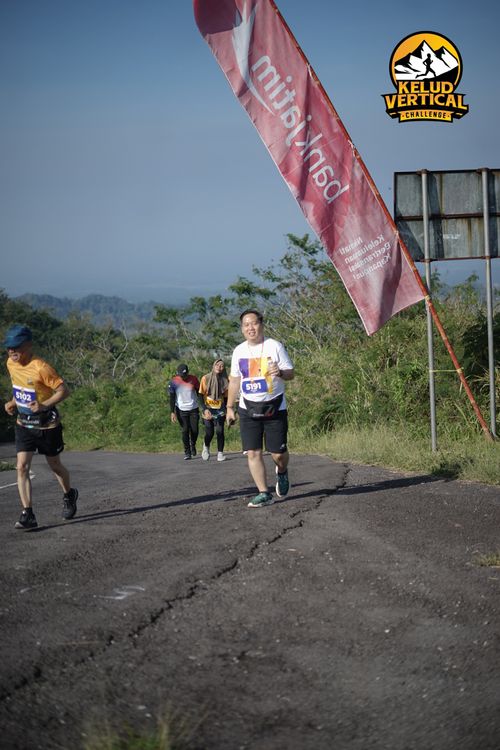 Race photo from Kelud Vertical Challenge 2024