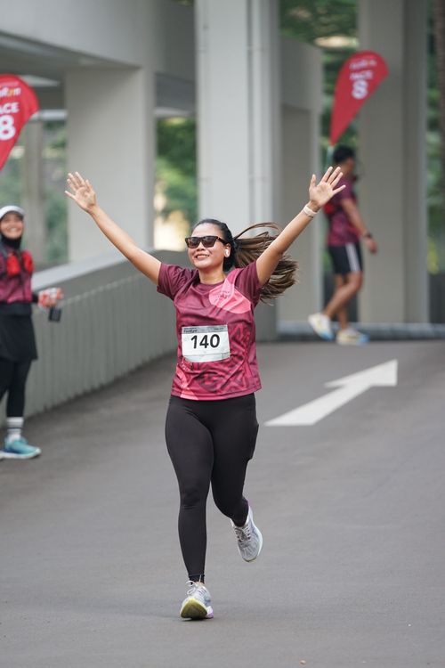 Race photo from Assurance Fun Run 2024