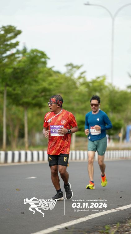 Race photo from Arutmin Borneo Run 2024