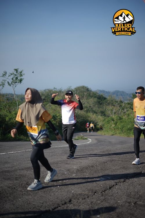 Race photo from Kelud Vertical Challenge 2024