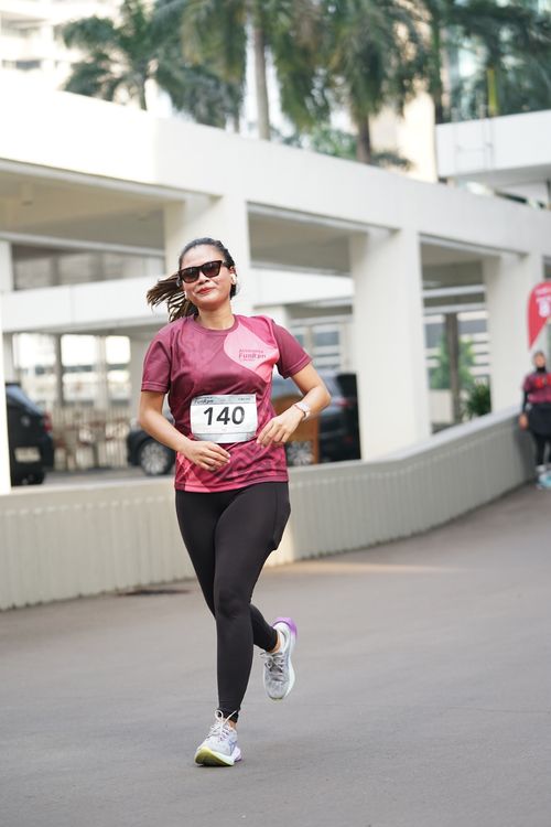 Race photo from Assurance Fun Run 2024