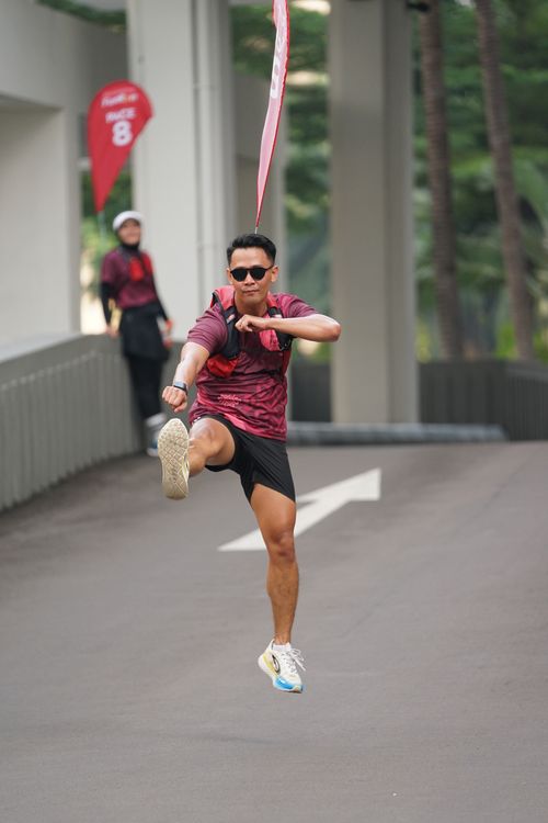 Race photo from Assurance Fun Run 2024