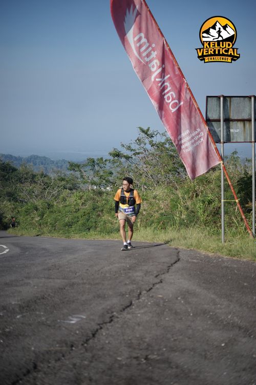 Race photo from Kelud Vertical Challenge 2024