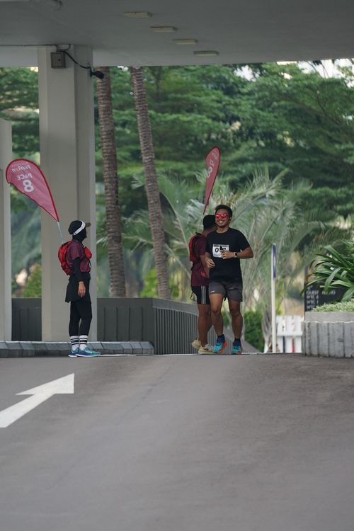 Race photo from Assurance Fun Run 2024