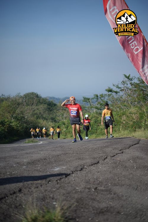 Race photo from Kelud Vertical Challenge 2024