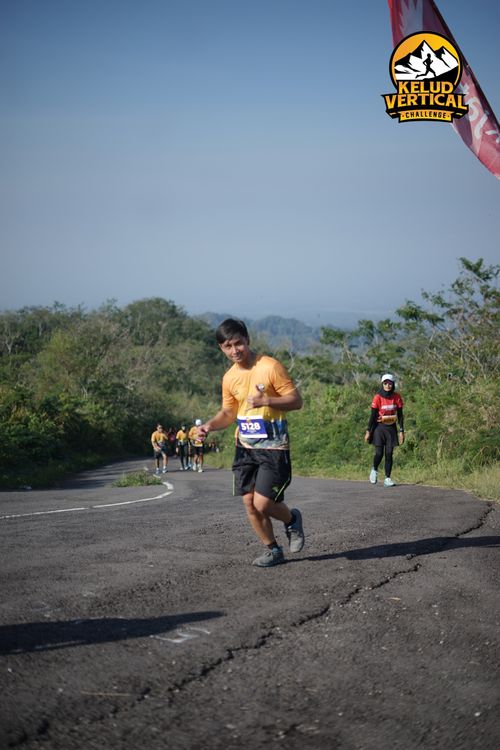 Race photo from Kelud Vertical Challenge 2024