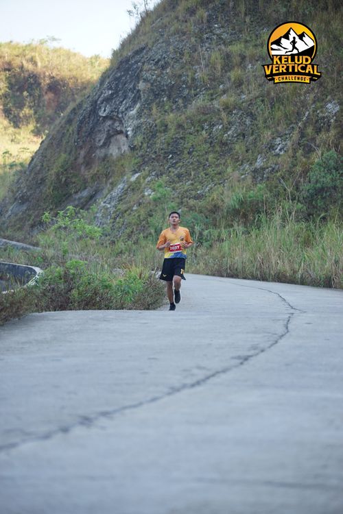 Race photo from Kelud Vertical Challenge 2024