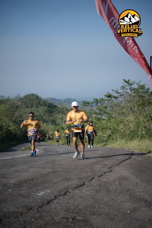 Race photo from Kelud Vertical Challenge 2024