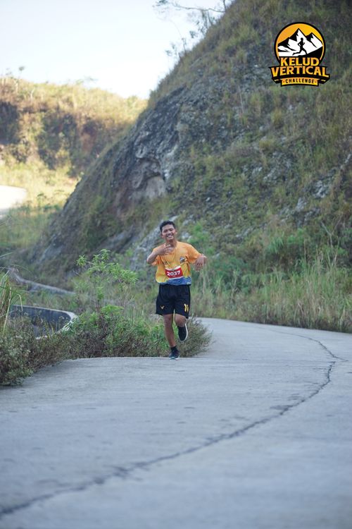 Race photo from Kelud Vertical Challenge 2024