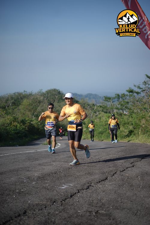 Race photo from Kelud Vertical Challenge 2024