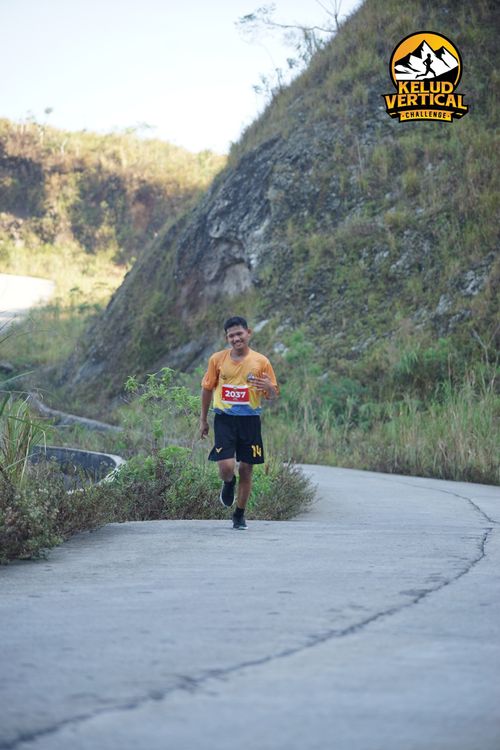 Race photo from Kelud Vertical Challenge 2024
