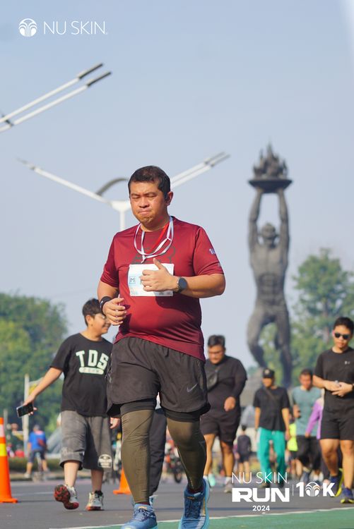 Race photo from Nu Skin Run 10K