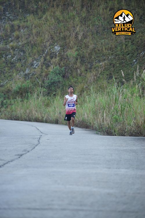 Race photo from Kelud Vertical Challenge 2024