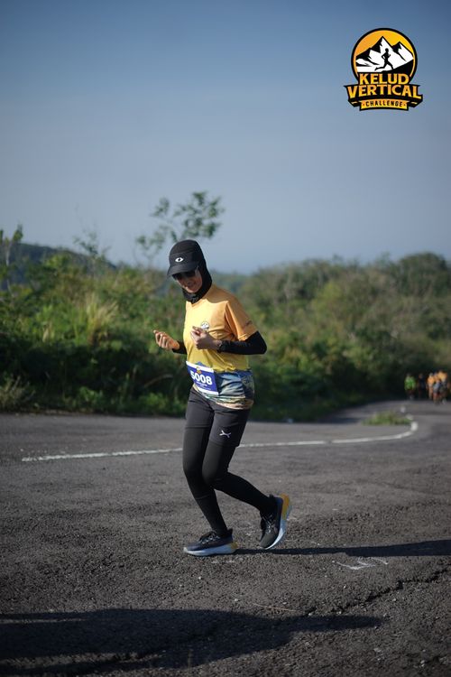 Race photo from Kelud Vertical Challenge 2024