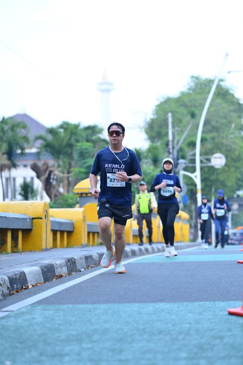 Race photo from KEMLU RUN 2025
