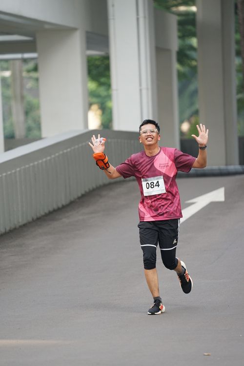 Race photo from Assurance Fun Run 2024