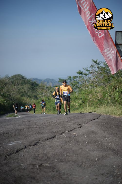Race photo from Kelud Vertical Challenge 2024