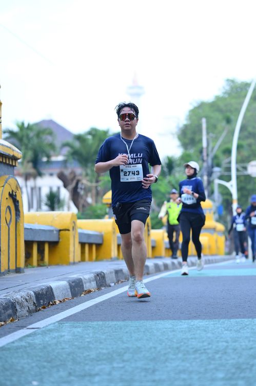 Race photo from KEMLU RUN 2025