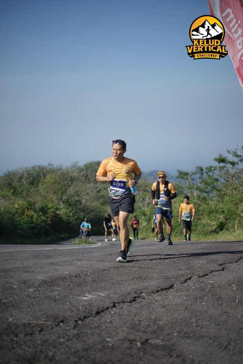 Race photo from Kelud Vertical Challenge 2024
