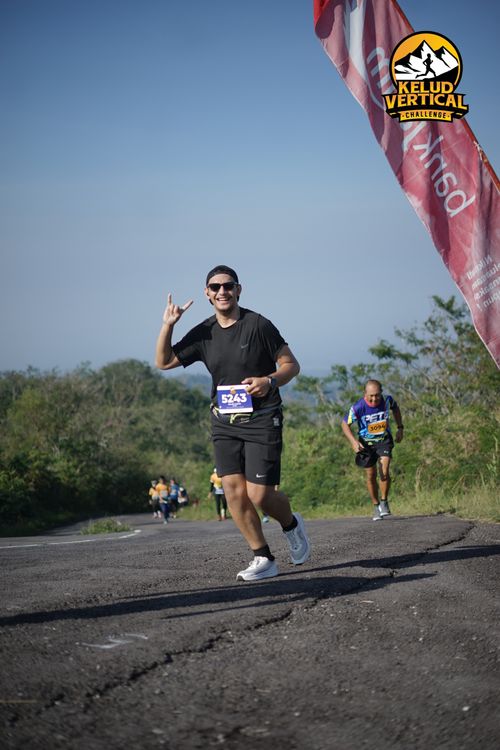 Race photo from Kelud Vertical Challenge 2024