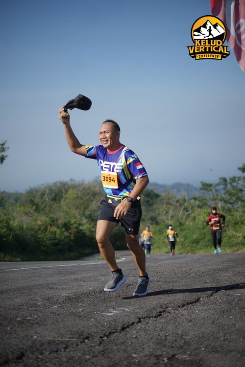 Race photo from Kelud Vertical Challenge 2024