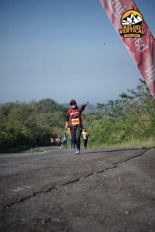 Race photo from Kelud Vertical Challenge 2024