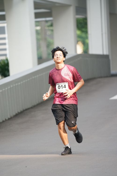 Race photo from Assurance Fun Run 2024