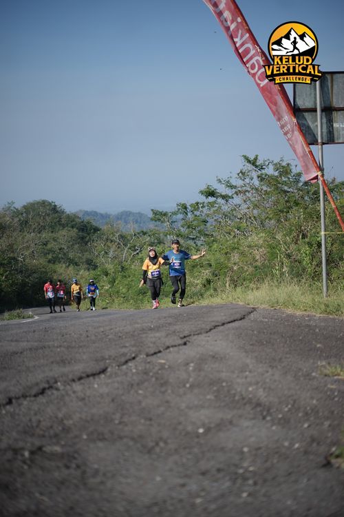 Race photo from Kelud Vertical Challenge 2024