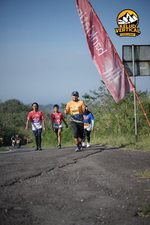 Race photo from Kelud Vertical Challenge 2024
