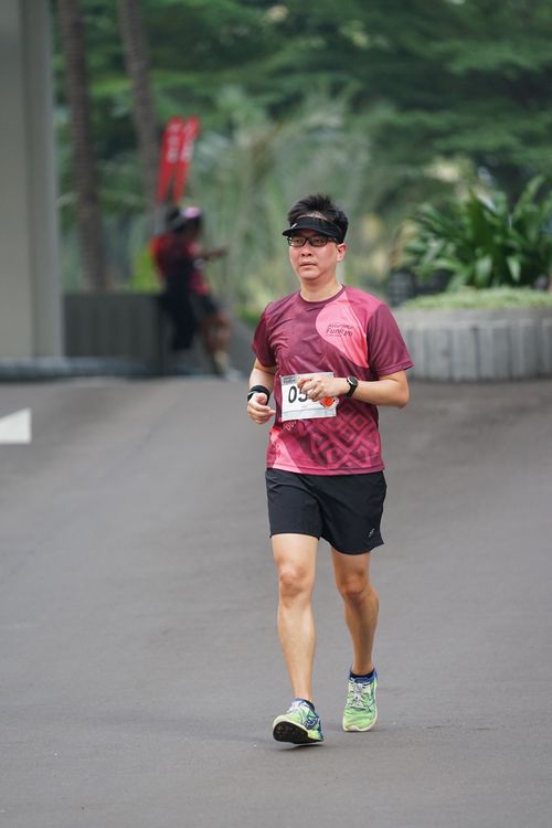 Race photo from Assurance Fun Run 2024