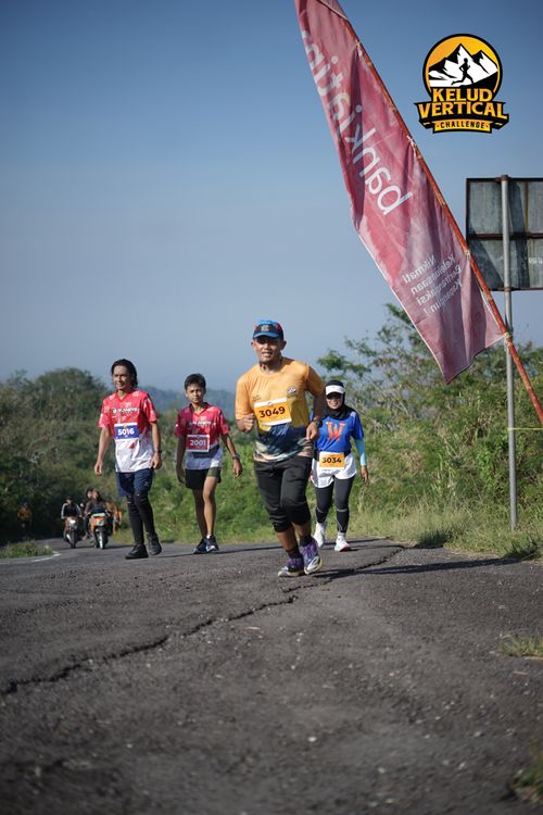 Race photo from Kelud Vertical Challenge 2024