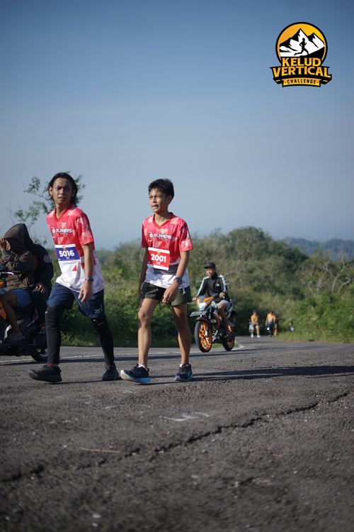 Race photo from Kelud Vertical Challenge 2024