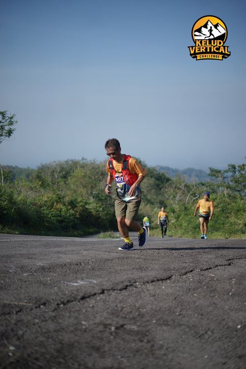 Race photo from Kelud Vertical Challenge 2024