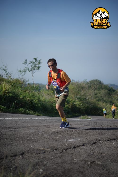 Race photo from Kelud Vertical Challenge 2024