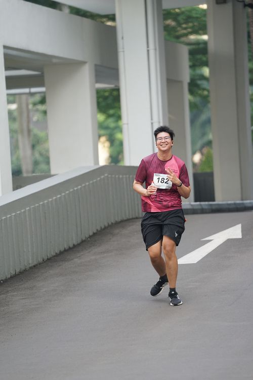 Race photo from Assurance Fun Run 2024